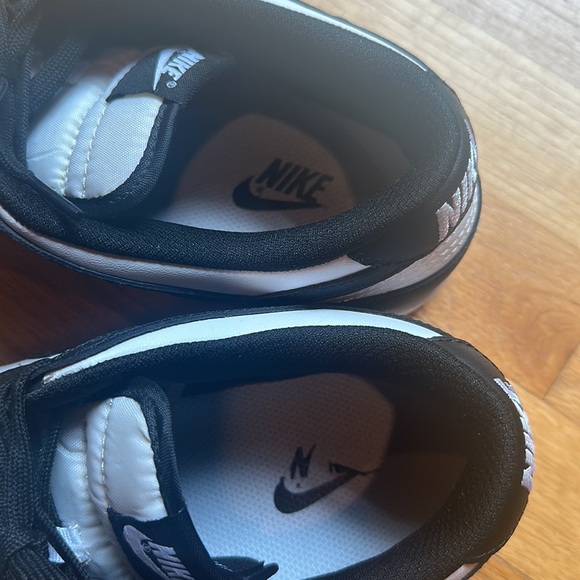 Men’s Nike Dunks - Picture 5 of 6